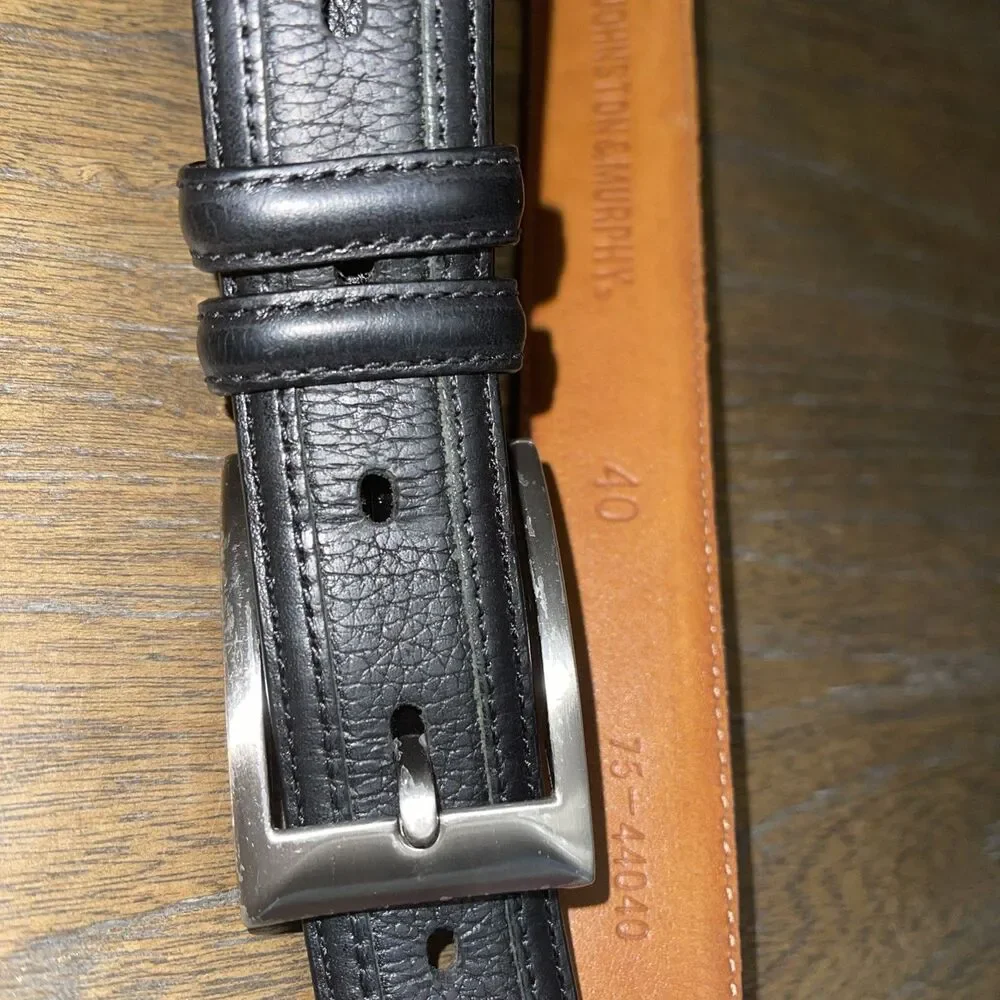 Johnston & Murphy Black Leather Dress Belt Size 40 Silver Buckle